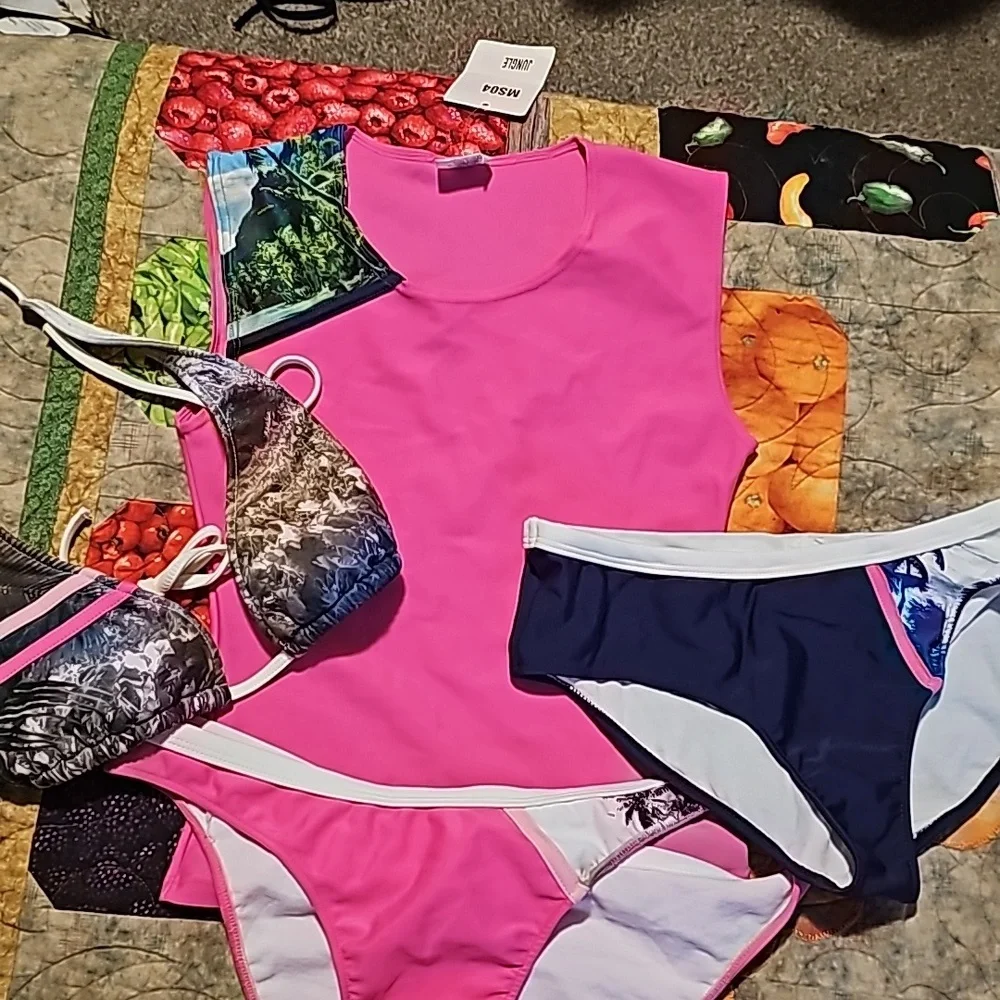 Bikini sets - Picture 13 of 13